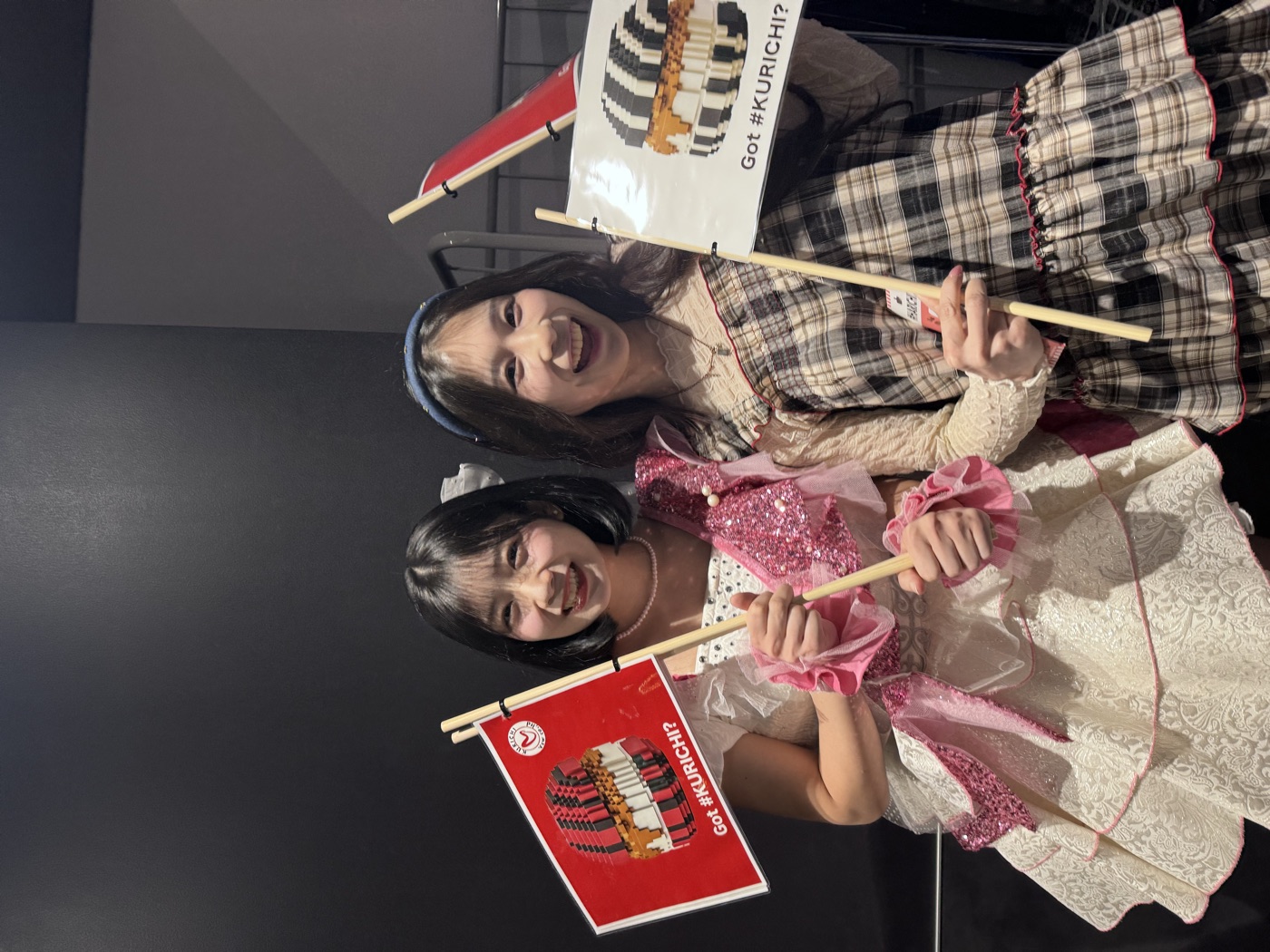 副審の2人（高荻千夏・國見クリチ）